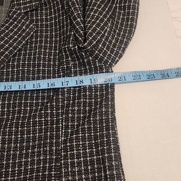 Sanctuary Johnnie Plaid Blazer Tweed Black Gray w/silver threads Size Small - Picture 10 of 11
